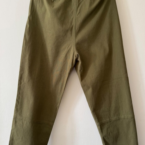 Olive Green Tie-Waist Cropped Pants S - Picture 2 of 3